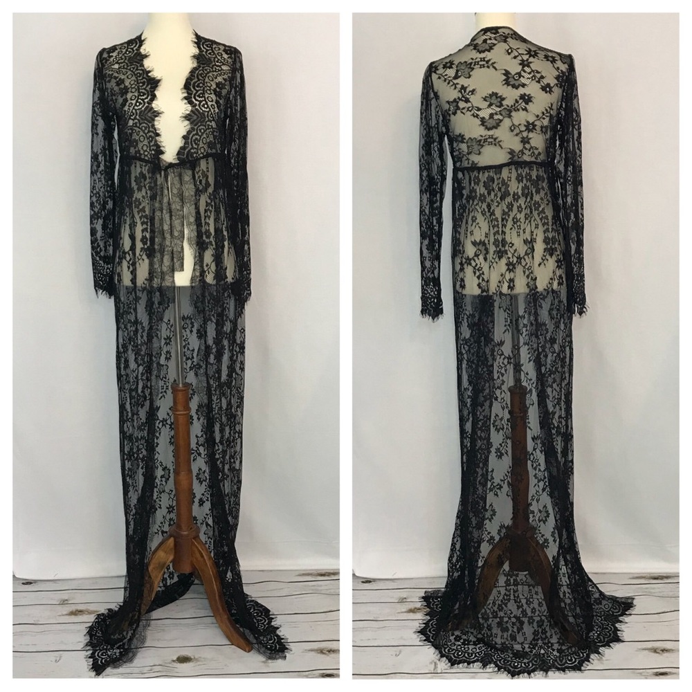 Gorgeous Eyelash Lace Extra Long Maxi Maternity Gown - Picture 7 of 16
